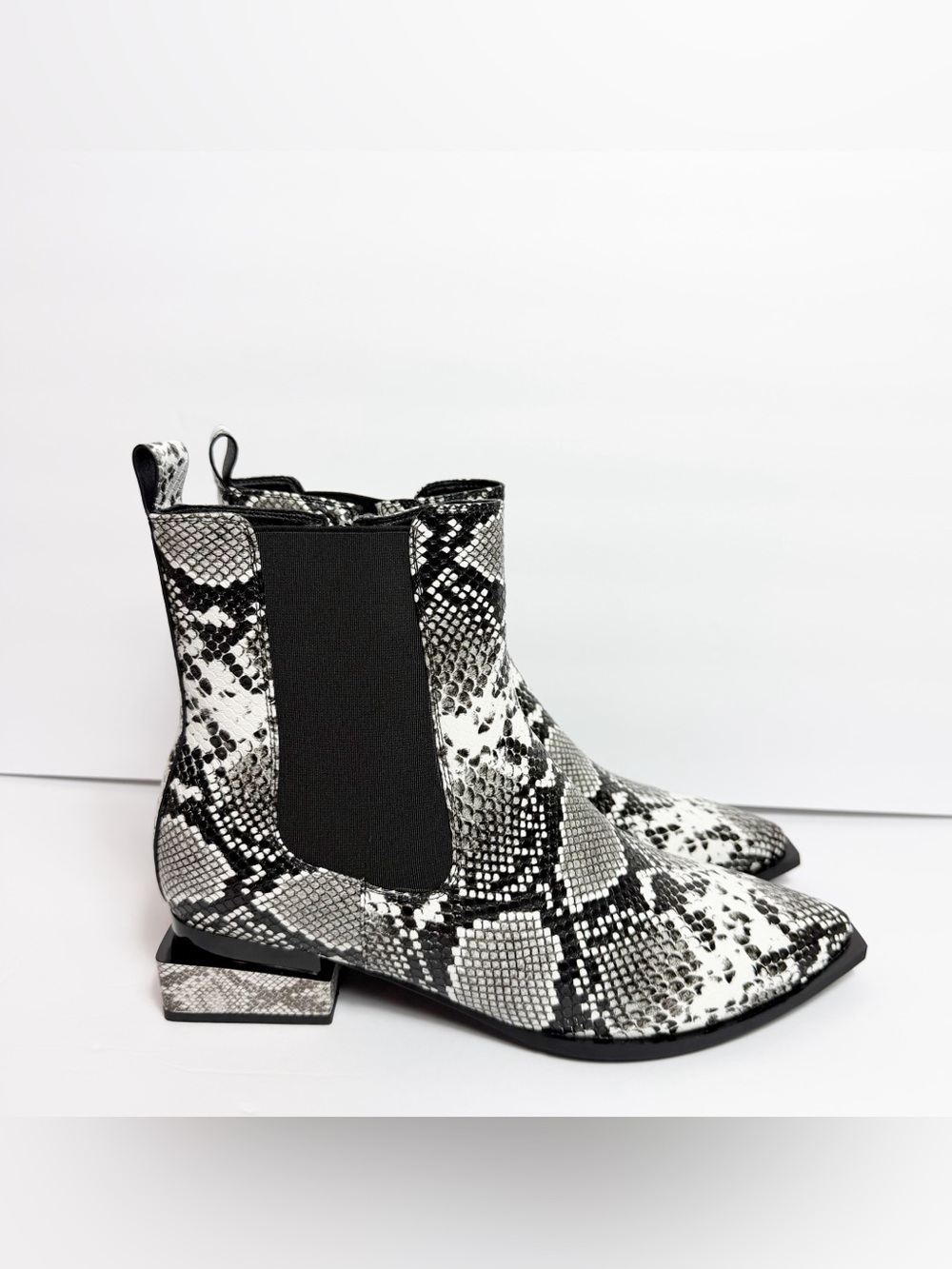 Feetquake Snake Print Ankle Boots Women's Size 11 NWOB